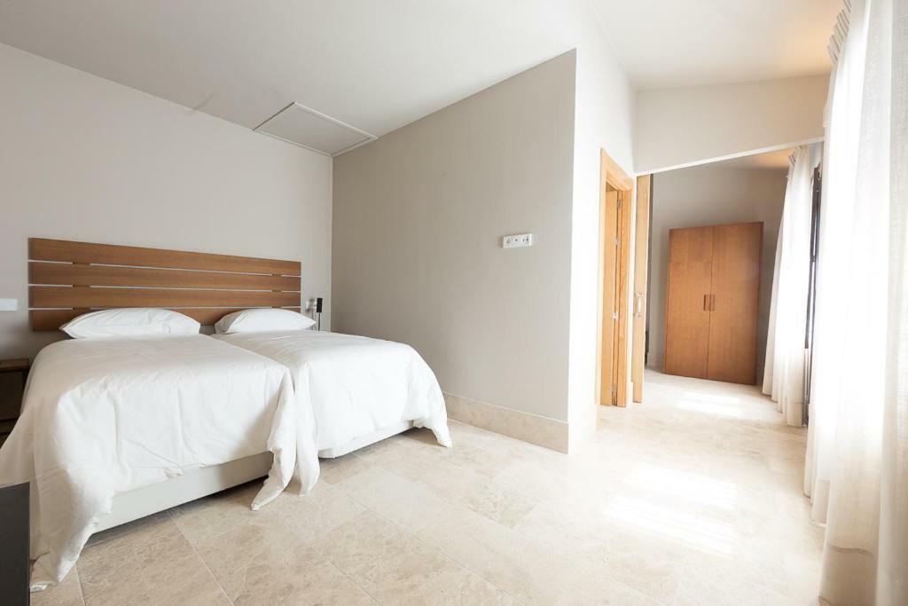 Chacon Apartments & Suites 埃斯特波纳 外观 照片
