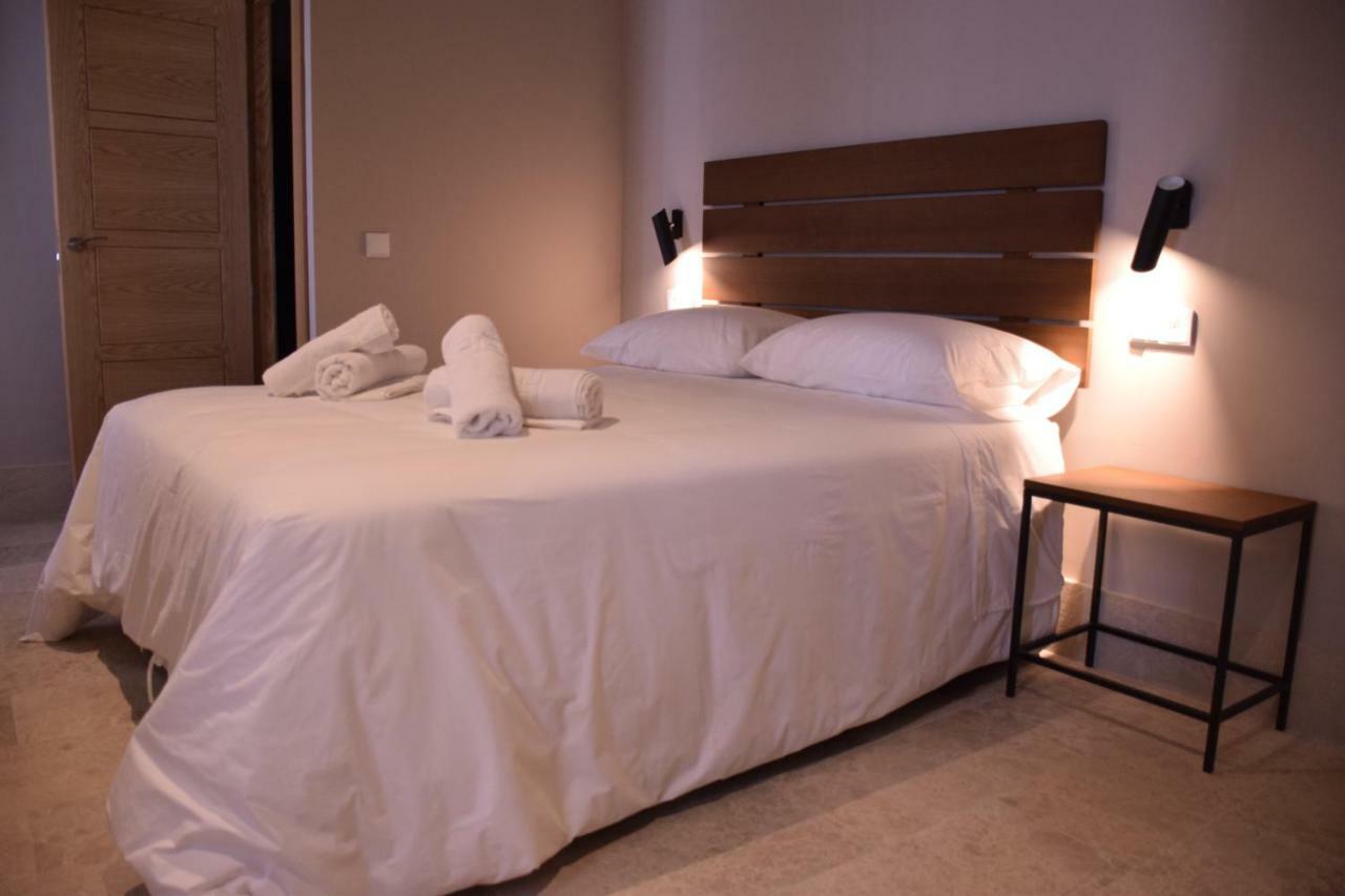 Chacon Apartments & Suites 埃斯特波纳 外观 照片